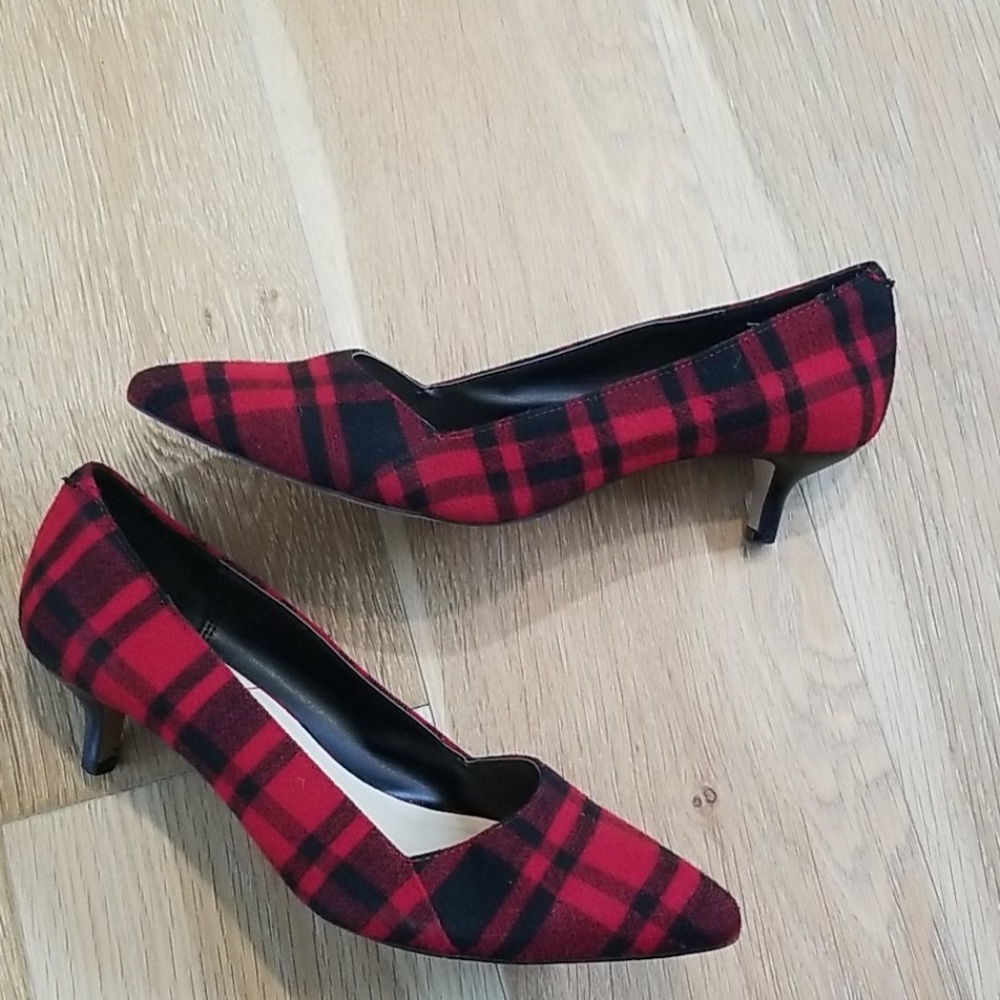 Sole society plaid  holiday kitten heel